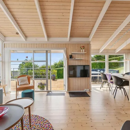 Feriehus Exclusive And Well-maintained With Breathtaking Panoramic Views, Spa, Sauna And A Wonderful Terrace Close To Child-friendly Handrup Ebeltoft