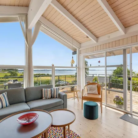 Beautiful With Panoramic Views Over Vig,